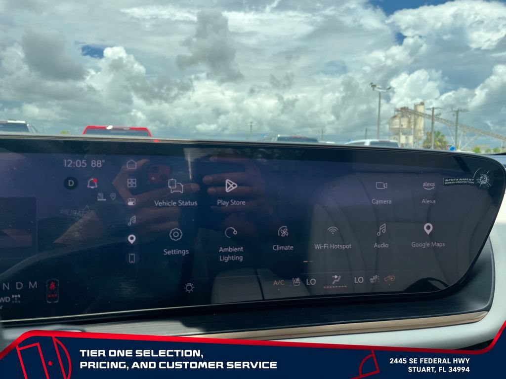 Used 2025 Buick Envision Avenir AWD/4WD image 30