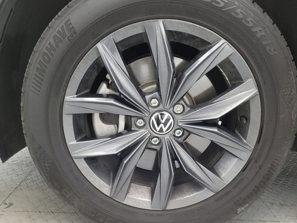 Used 2022 Volkswagen Tiguan SE AWD/4WD image 31