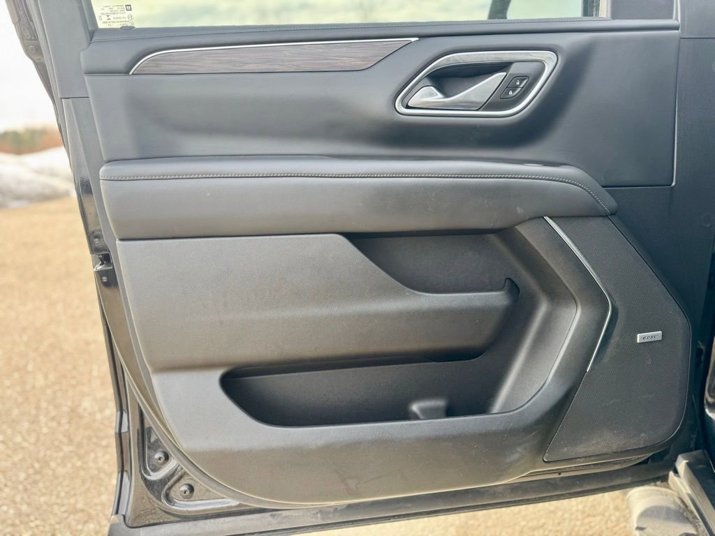 Used 2022 Chevrolet Tahoe Z71 w/ Luxury Package image 14