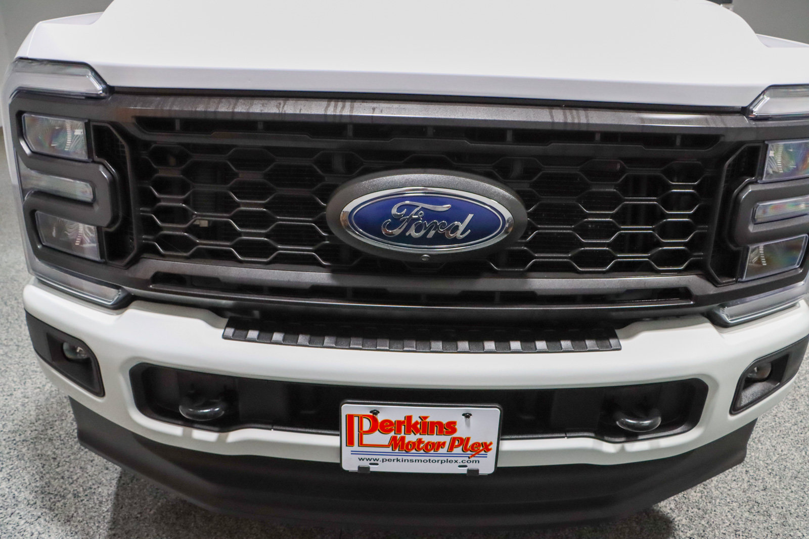 Used 2023 Ford F250 Lariat w/ Sport Appearance Package AWD/4WD image 5