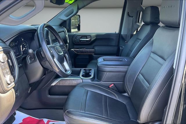 Used 2022 GMC Sierra 3500 Denali w/ Denali Black Diamond Edition image 21