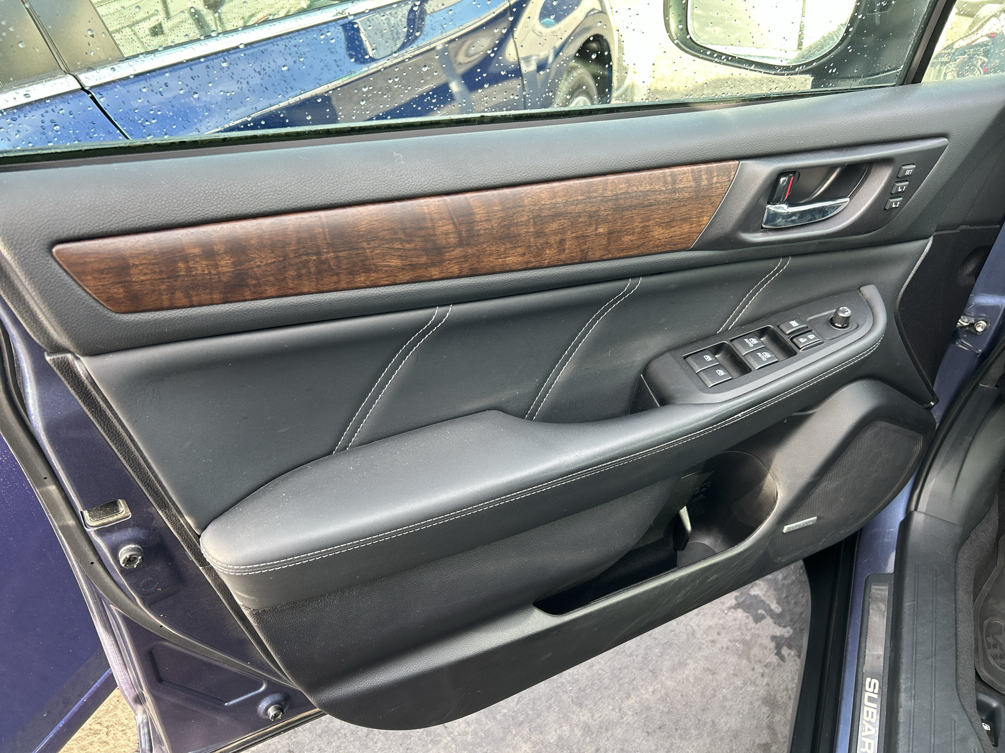 Used 2018 Subaru Outback 2.5i Limited AWD/4WD image 12