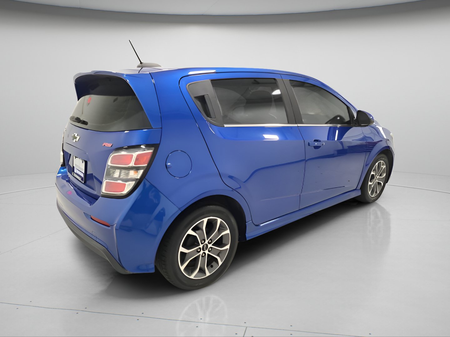Used 2019 Chevrolet Sonic LT w/ Convenience Package FWD image 6