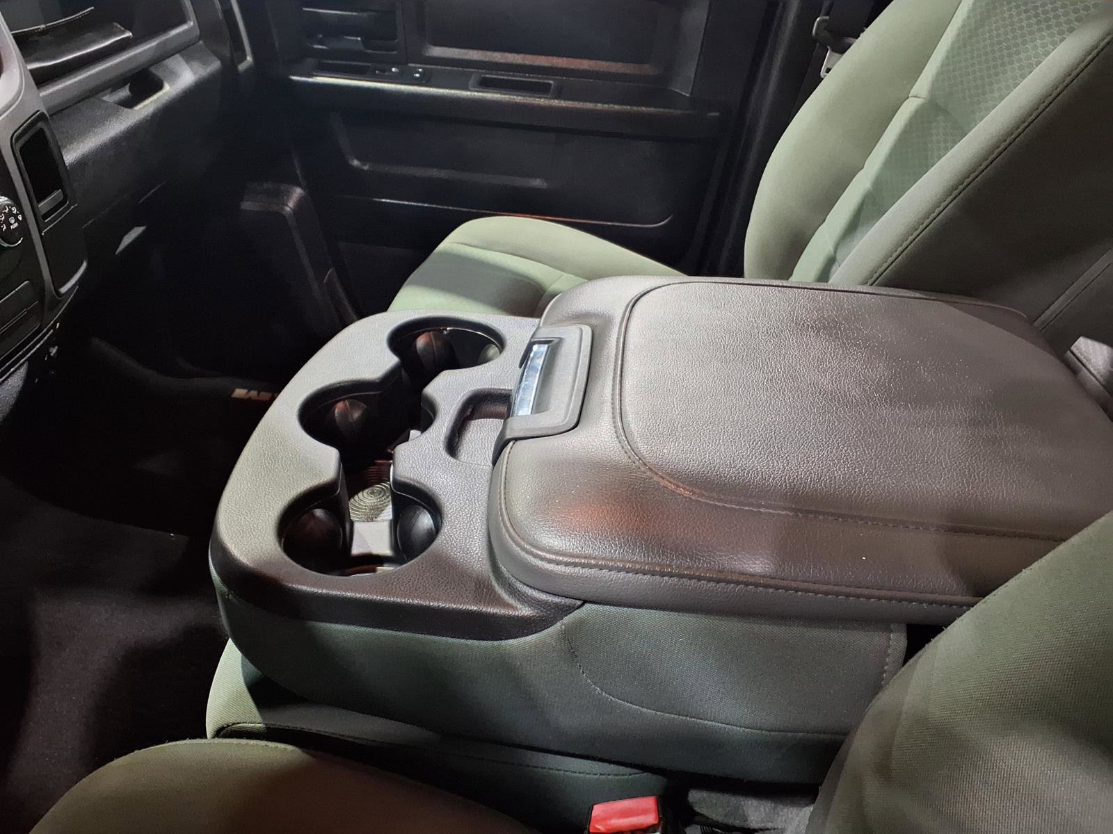 Used 2014 RAM 1500 Express AWD/4WD image 10