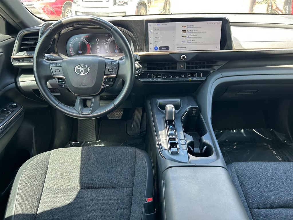 Certified 2023 Toyota Crown AWD/4WD image 15