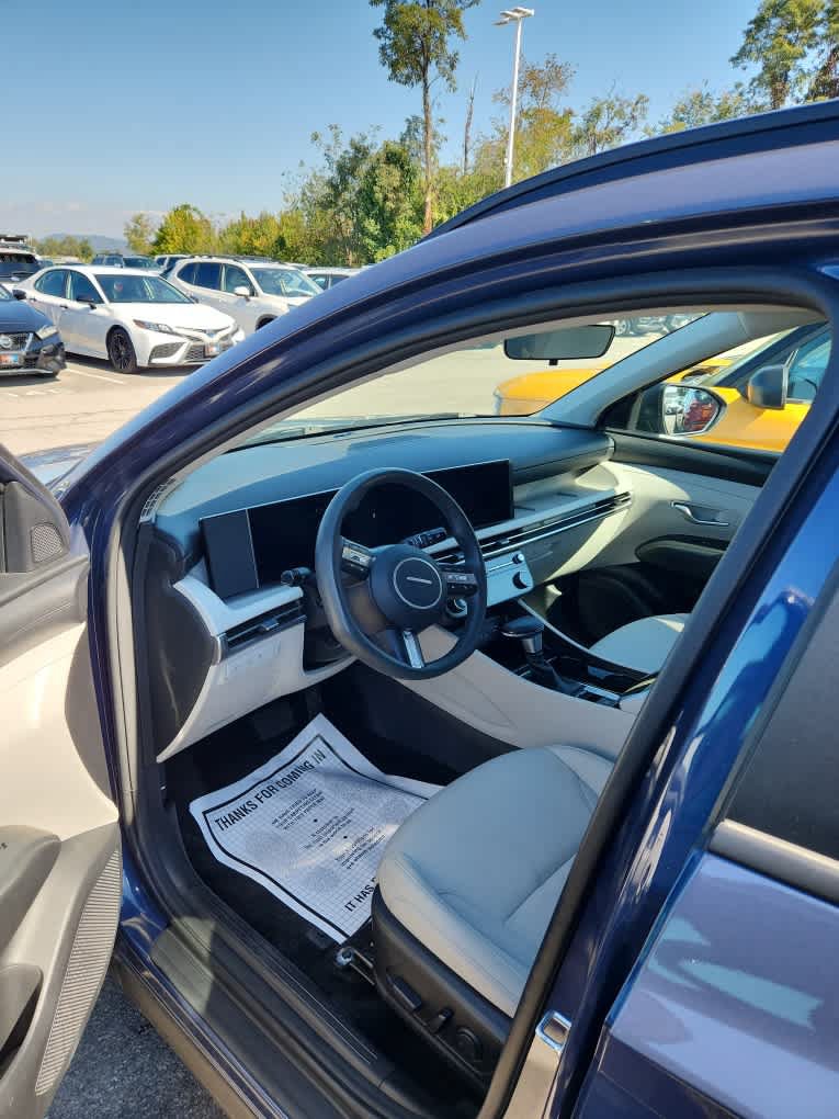 Used 2025 Hyundai Tucson SEL AWD/4WD image 23