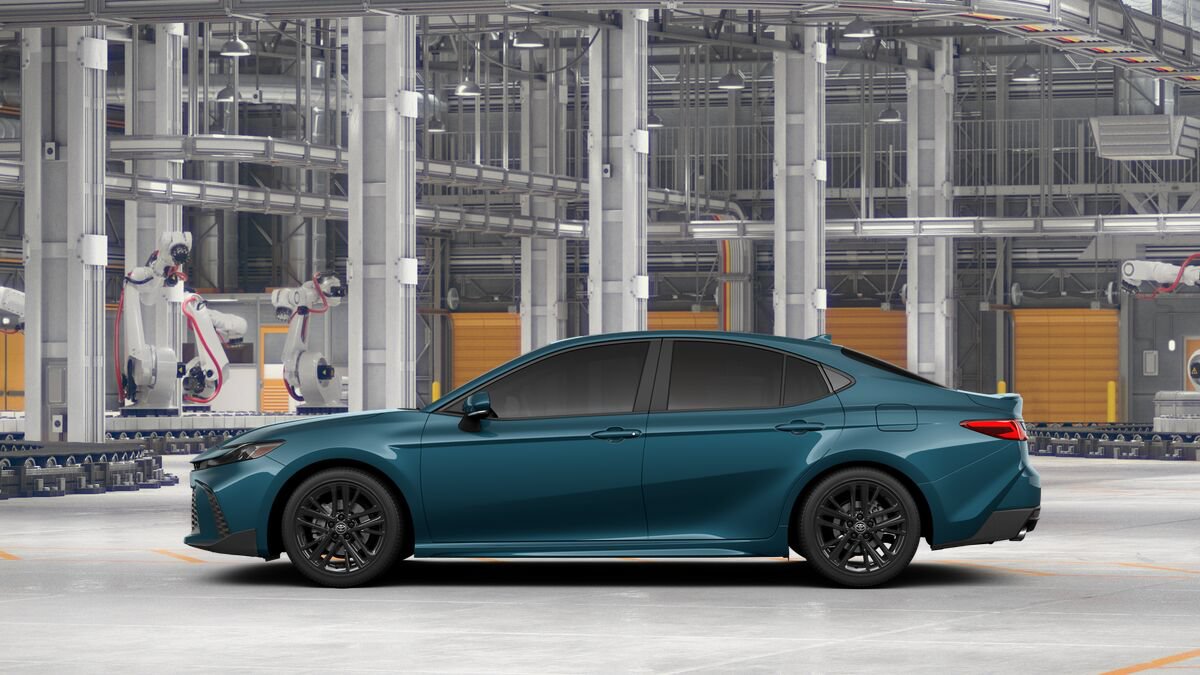 New 2026 Toyota Camry SE FWD image 4