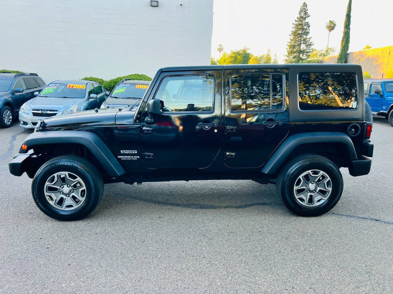 Used 2014 Jeep Wrangler Unlimited Sport w/ Quick Order Package 24S AWD/4WD image 5