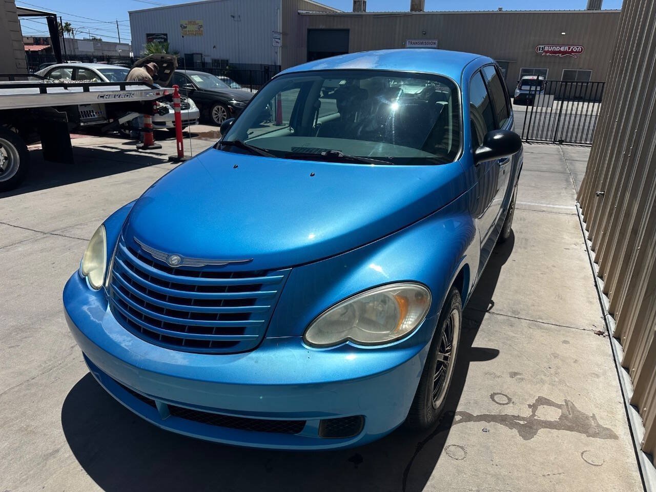 Used 2008 Chrysler PT Cruiser FWD image 1