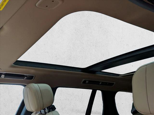 New 2026 Land Rover Range Rover SE image 15