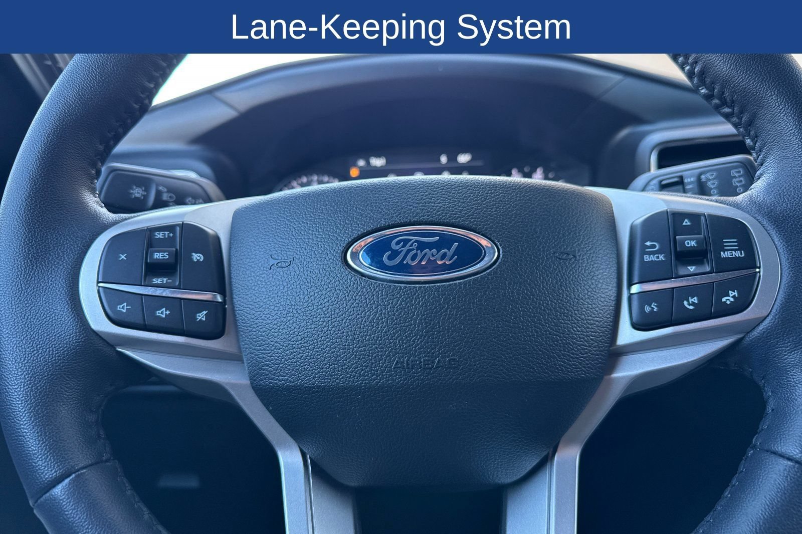 Certified 2024 Ford Explorer XLT w/ Equipment Group 202A AWD/4WD image 29