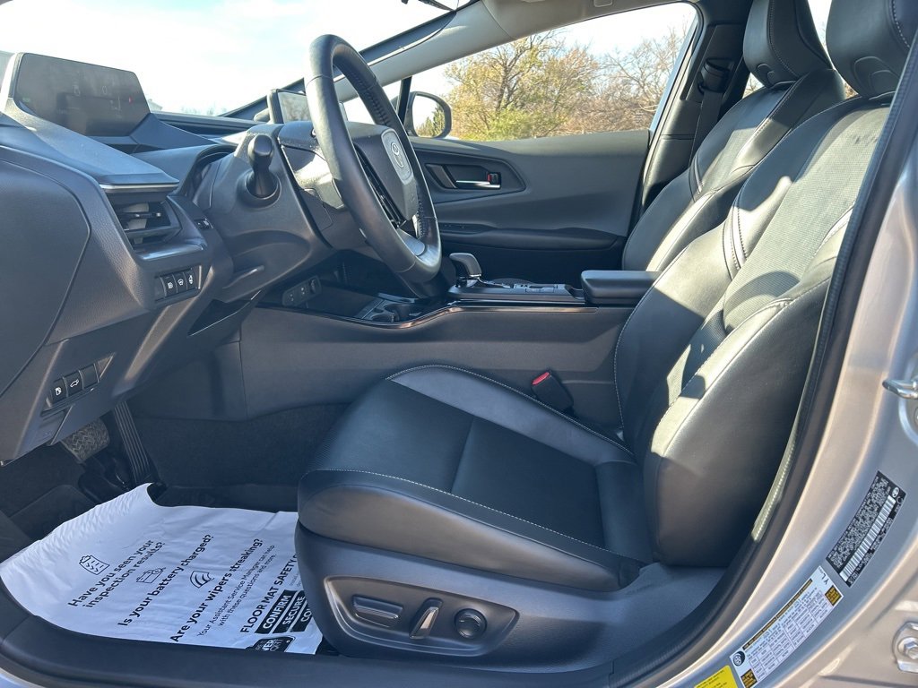 Used 2024 Toyota Prius Limited image 11