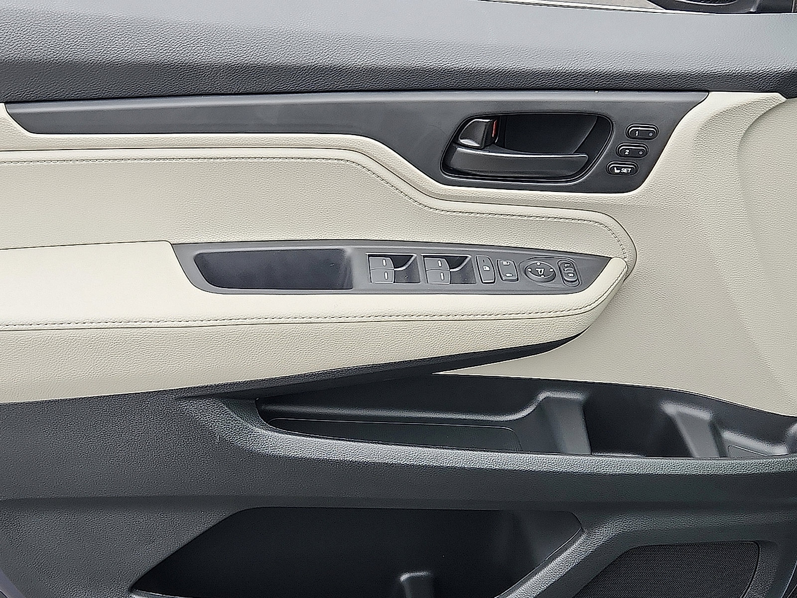New 2026 Honda Odyssey EX-L image 8