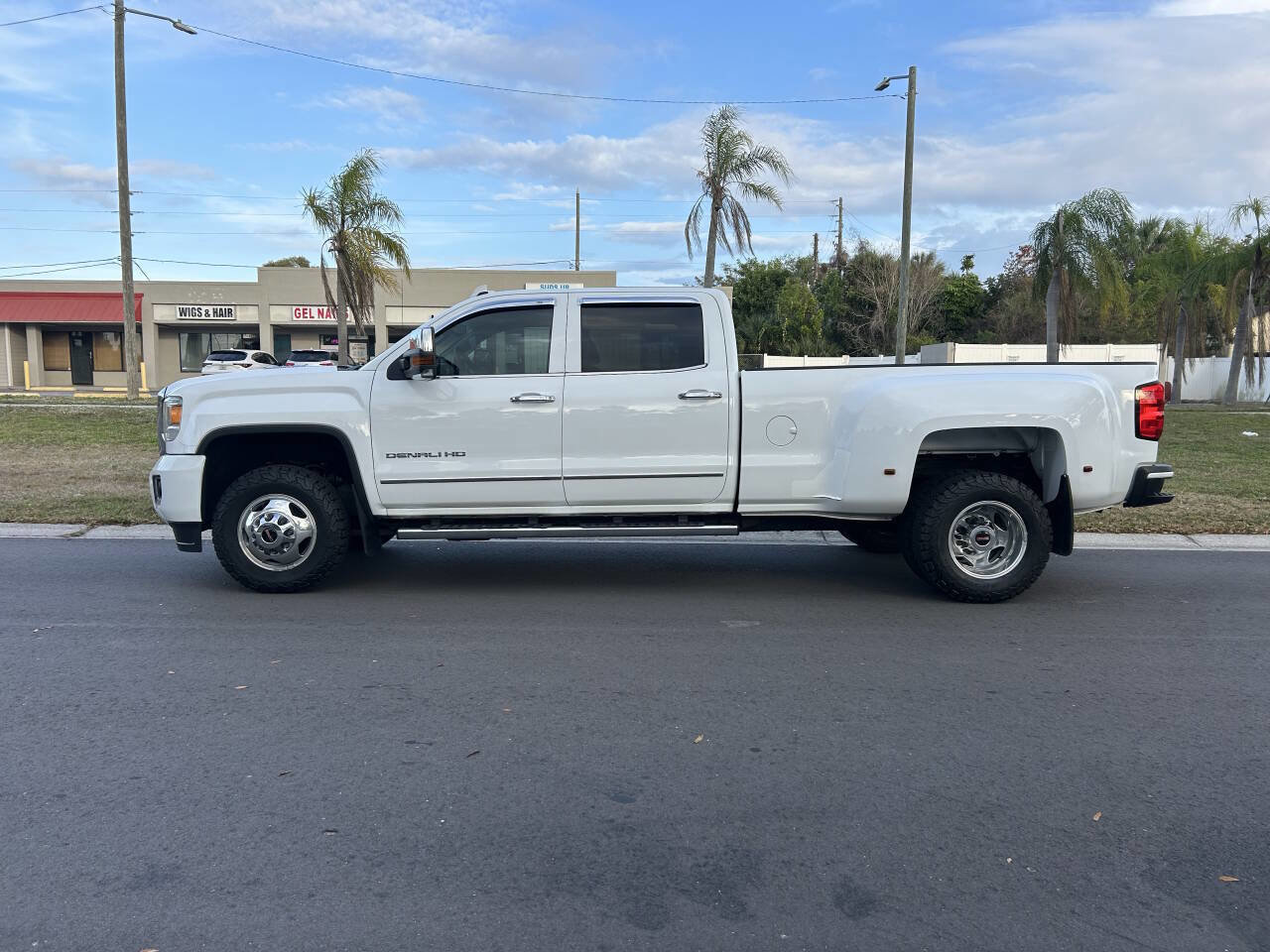 Used 2015 GMC Sierra 3500 Denali w/ Duramax Plus Package image 7