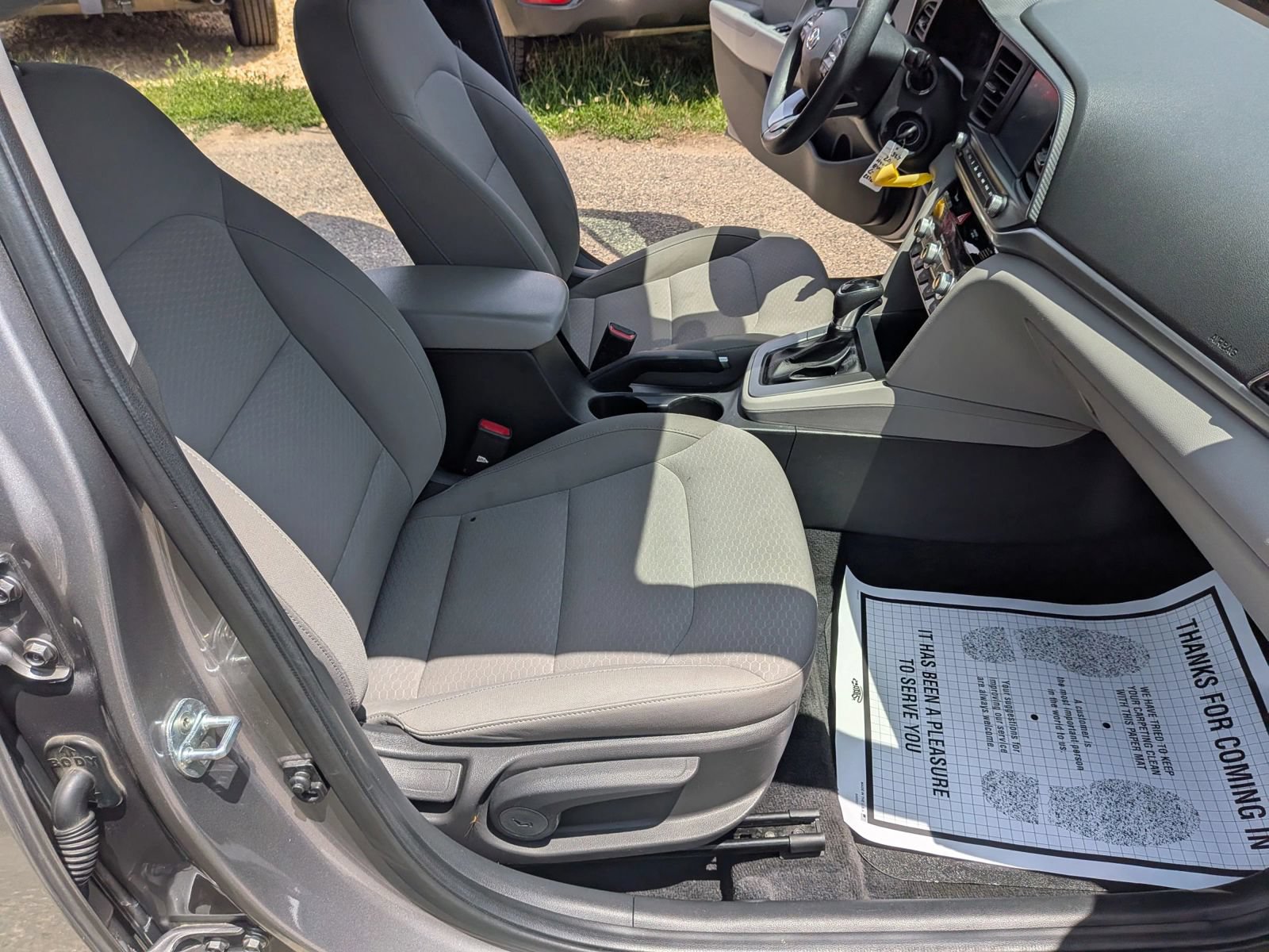 Used 2020 Hyundai Elantra SEL w/ Winter Weather Package FWD image 31