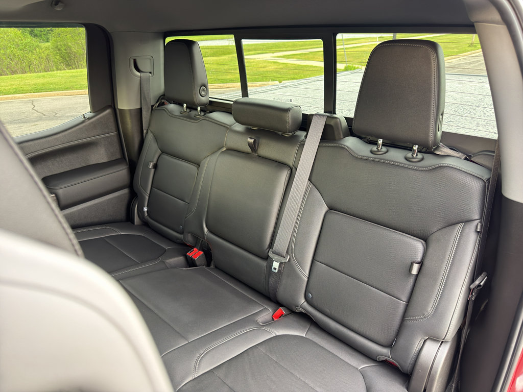 Used 2021 Chevrolet Silverado 1500 LTZ w/ LTZ Premium Package AWD/4WD image 39