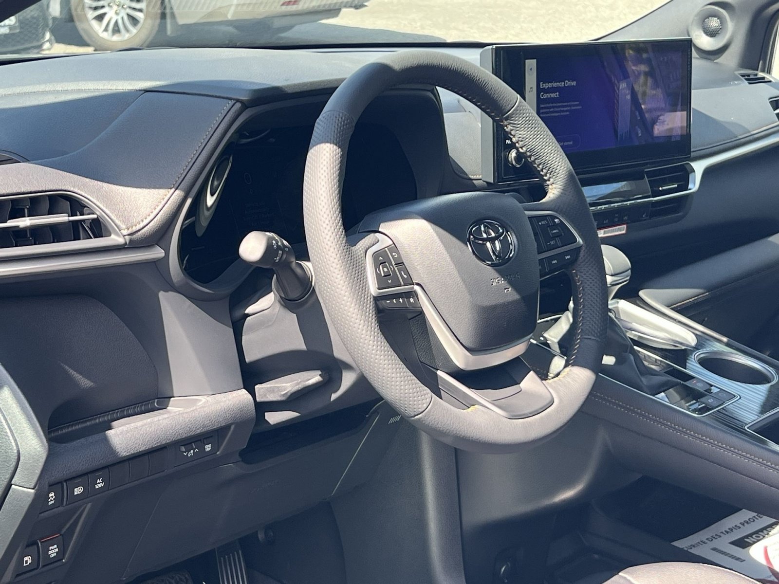 New 2026 Toyota Sienna XLE Woodland Edition AWD/4WD image 11