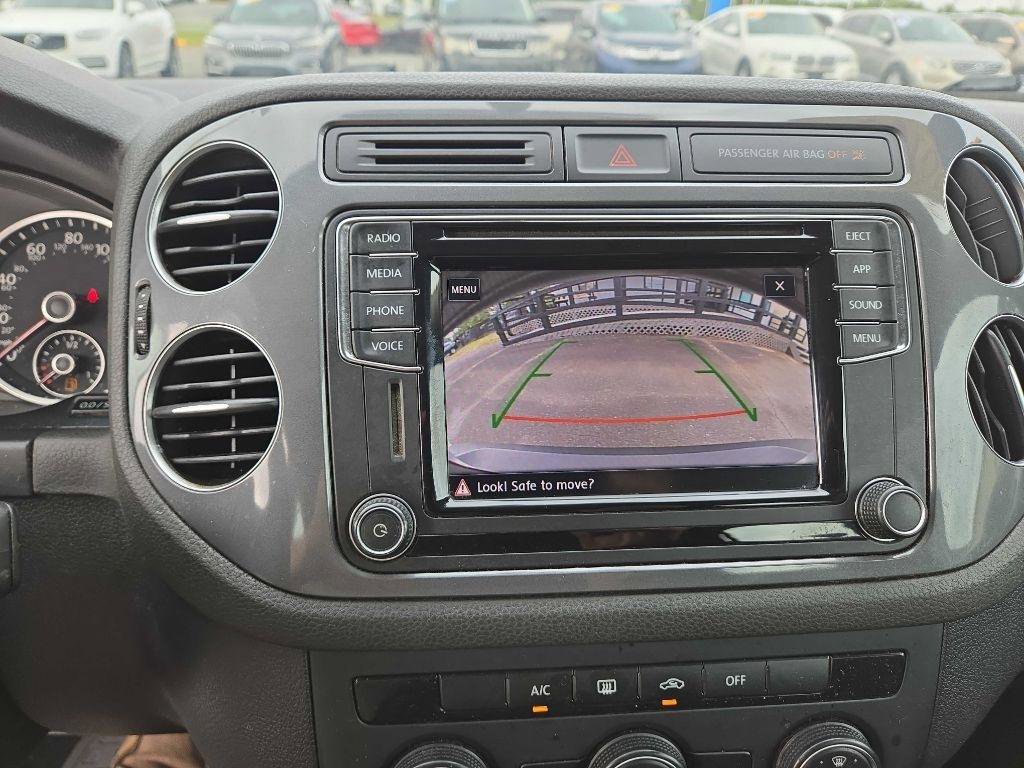 Used 2018 Volkswagen Tiguan Limited w/ Premium Package FWD image 19