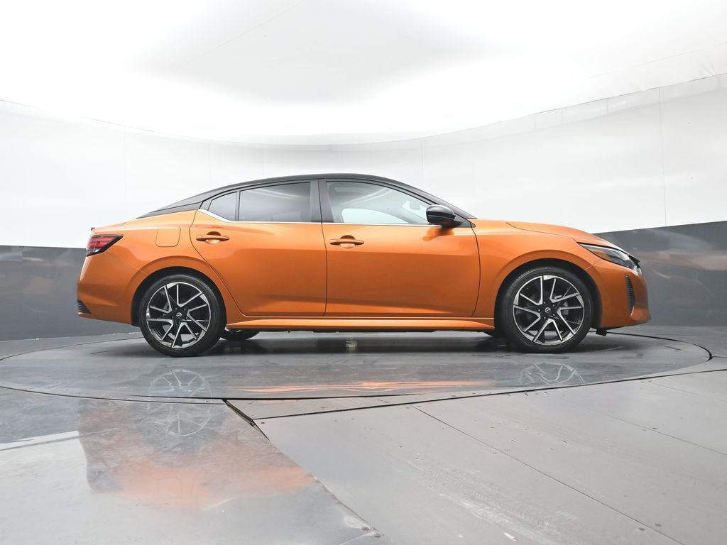 Used 2024 Nissan Sentra SR w/ SR Premium Package image 33