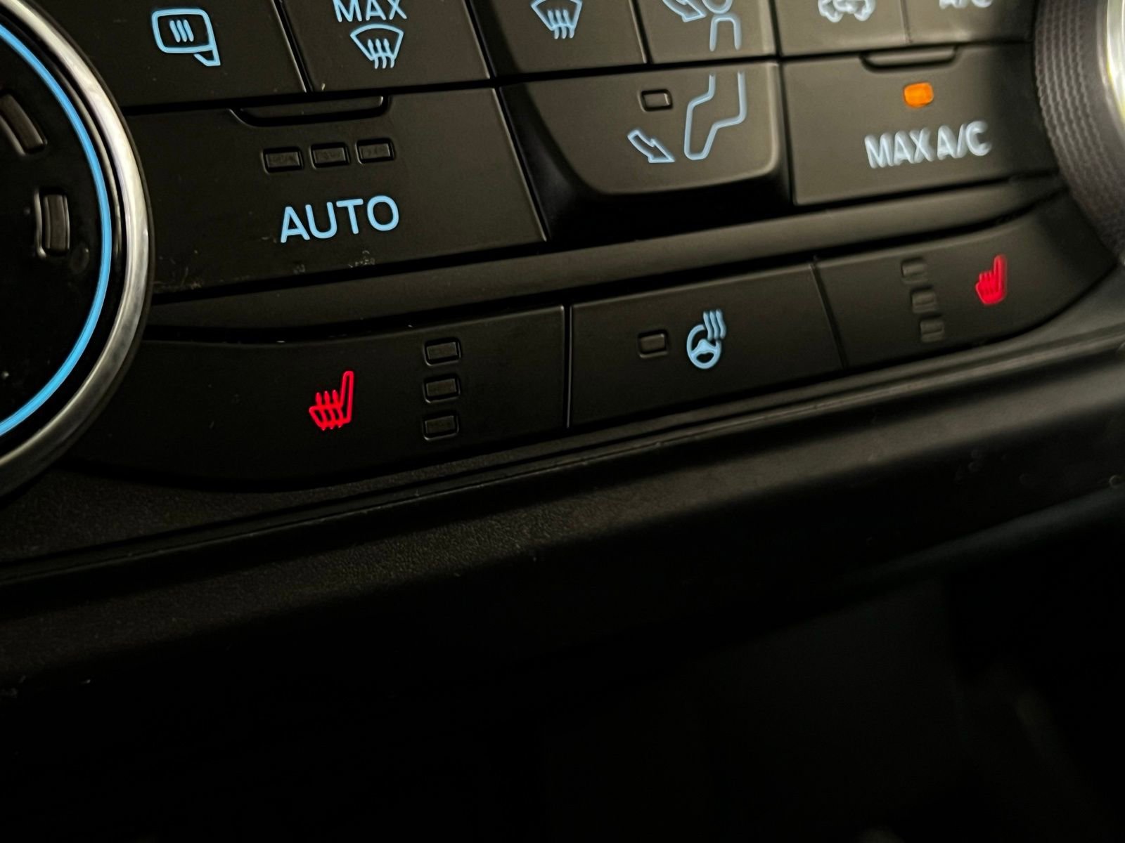 Used 2023 Ford Maverick XLT w/ XLT Luxury Package FWD image 19