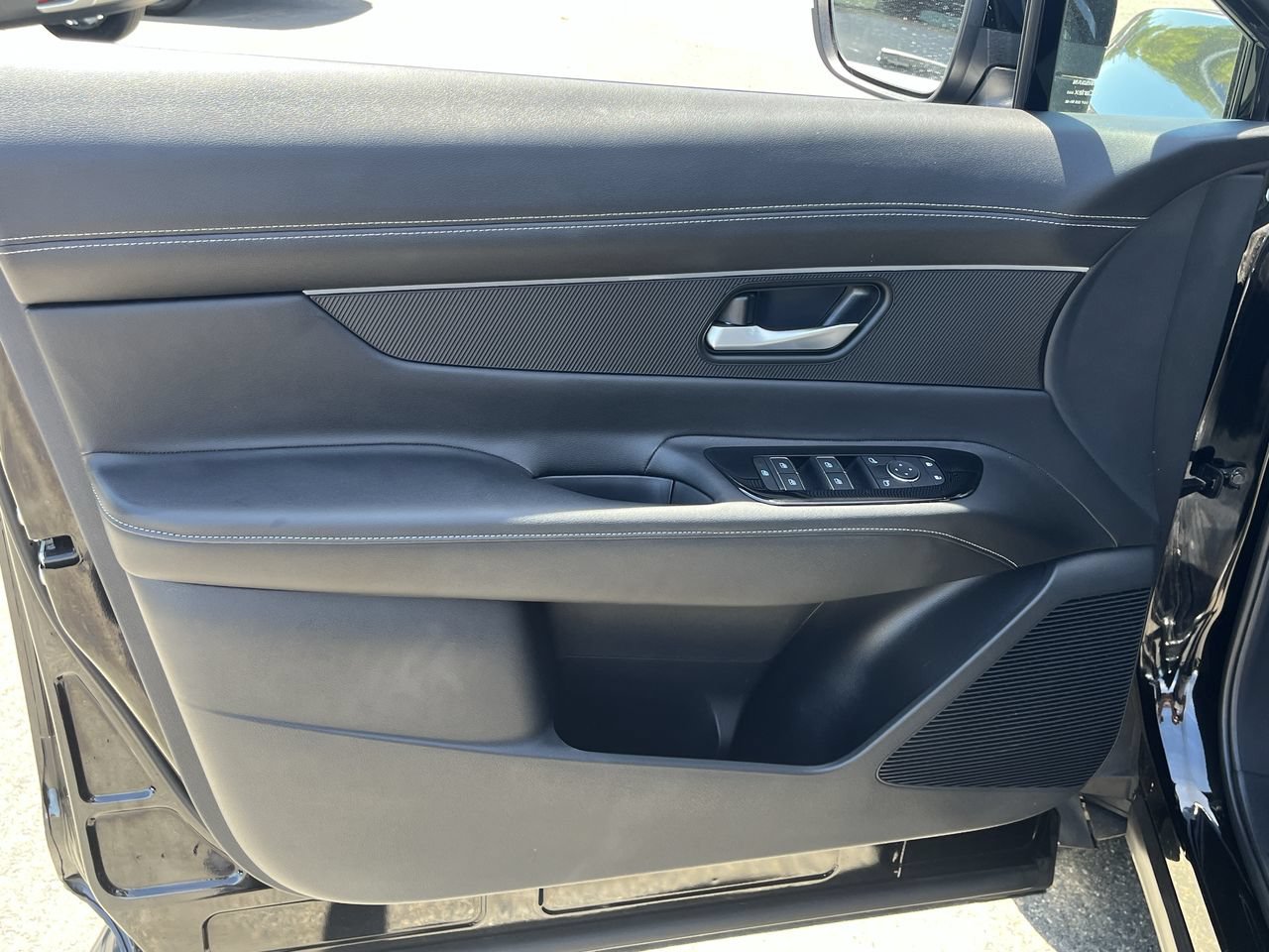 Used 2025 Nissan Murano SV FWD image 20