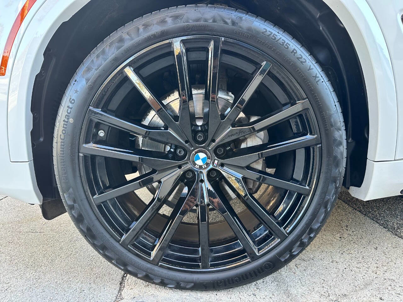 Used 2022 BMW X5 sDrive40i w/ M Sport Package image 16