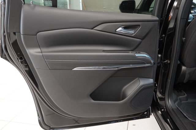 New 2026 Chevrolet Traverse LT w/ Midnight/Sport Edition AWD/4WD image 26