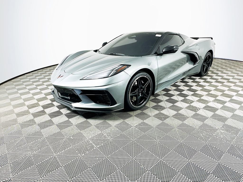 Used 2024 Chevrolet Corvette Stingray Convertible w/ Z51 Performance Package image 4