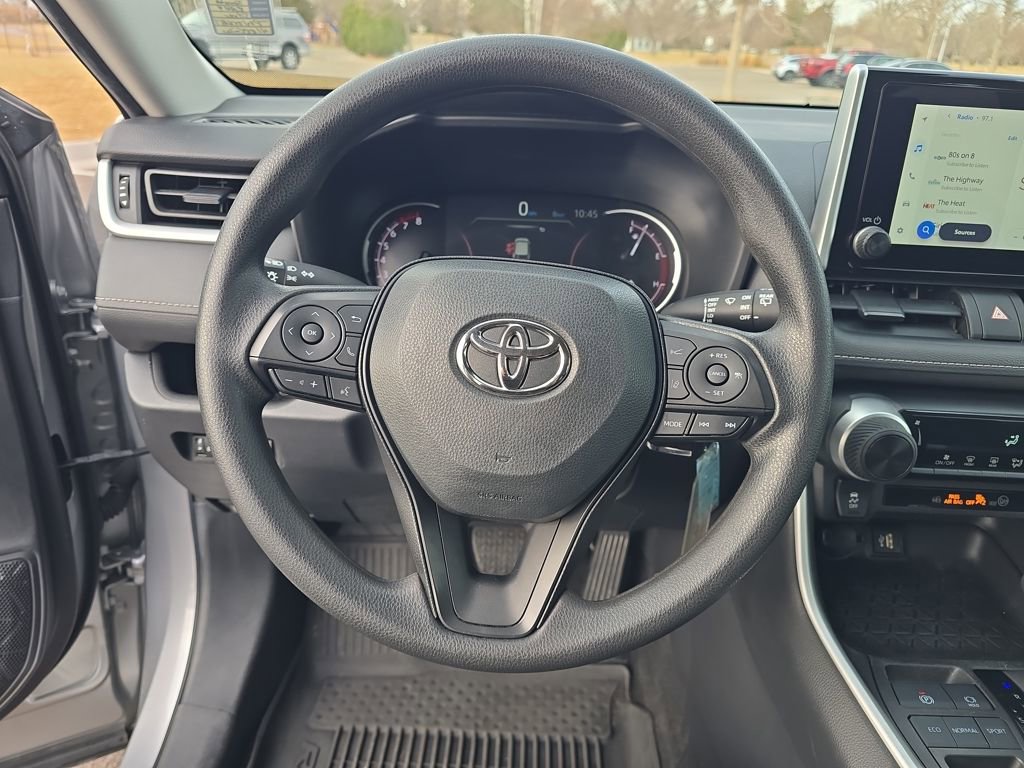 Used 2023 Toyota RAV4 LE image 15