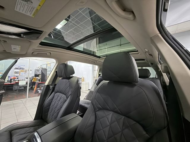 Used 2024 BMW X7 xDrive40i image 29