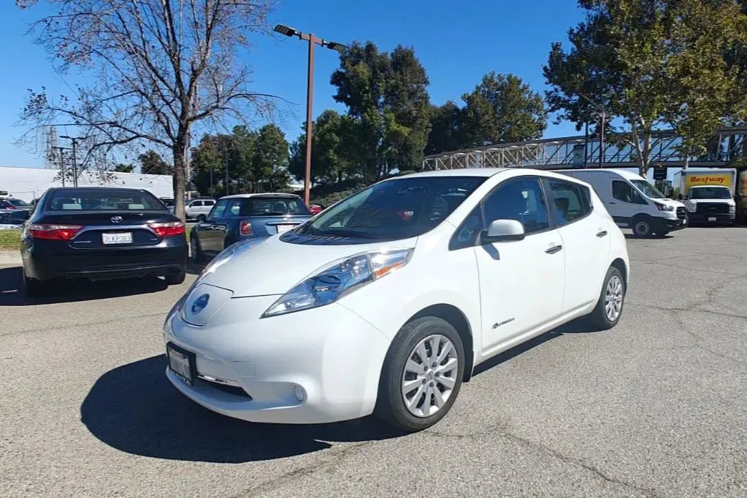 Used 2015 Nissan Leaf S w/ Charge Package