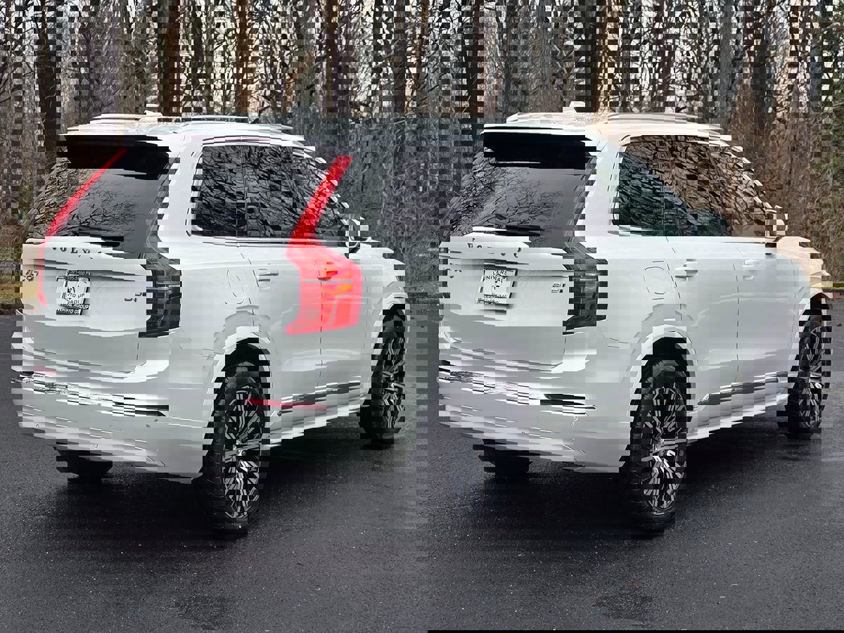 Used 2024 Volvo XC90 B5 Core w/ Climate Package image 6