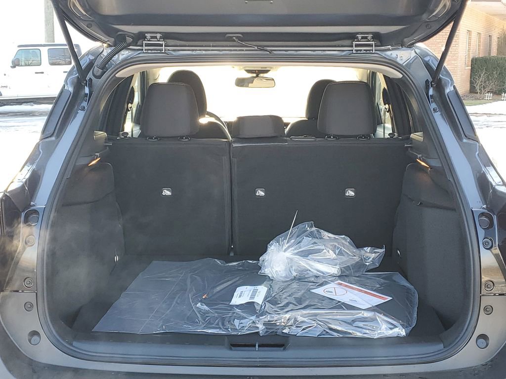 New 2026 Nissan Kicks SV w/ Cold Weather Package AWD/4WD image 7