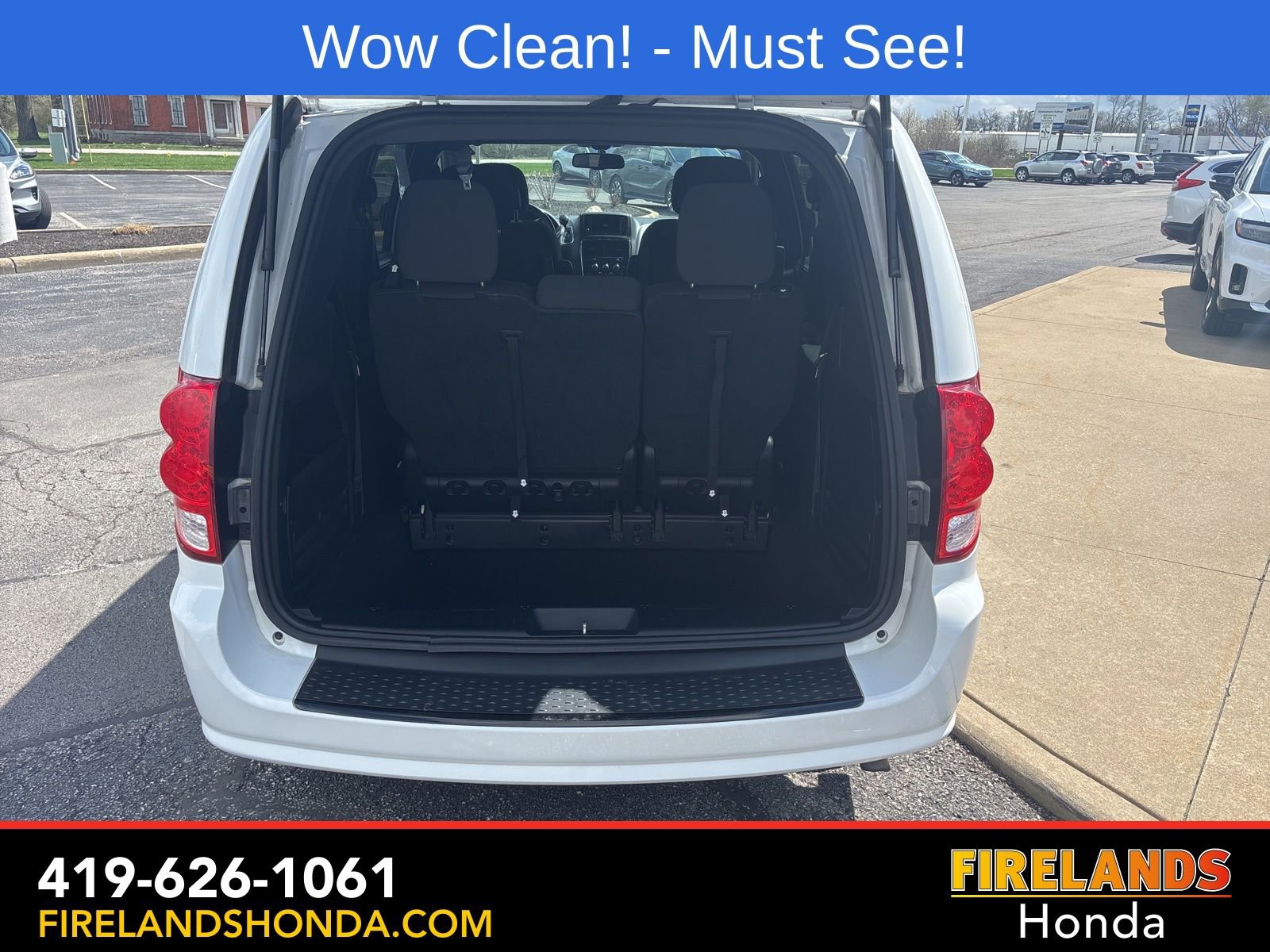 Used 2017 Dodge Grand Caravan SE FWD image 9
