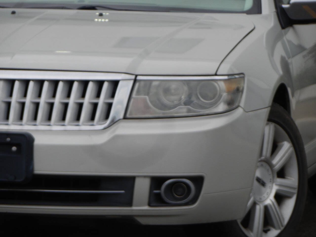 Used 2007 Lincoln MKZ AWD image 4