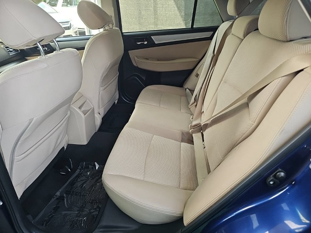 Used 2017 Subaru Outback 2.5i Premium AWD/4WD image 37