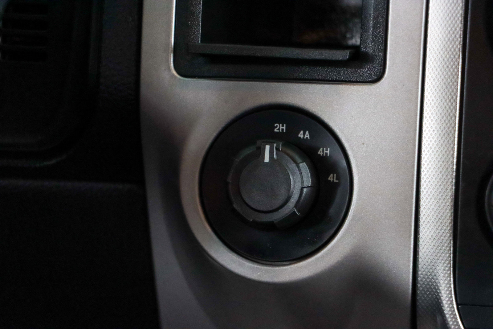 Used 2017 Ford Expedition XLT image 22