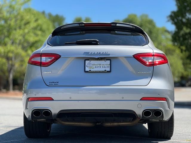 Used 2017 Maserati Levante S AWD/4WD image 6