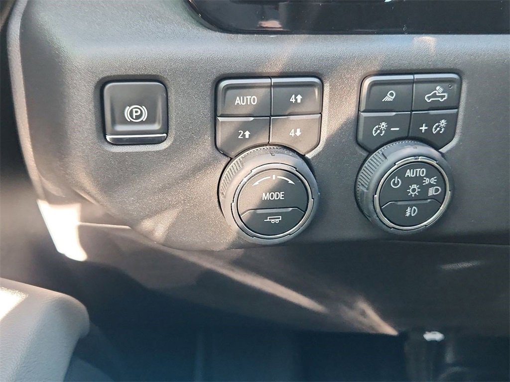 Used 2026 Chevrolet Silverado 1500 ZR2 image 18