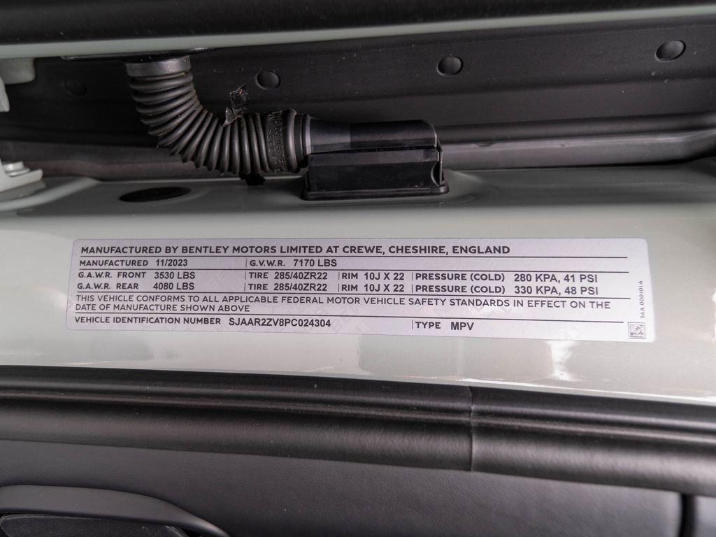 Used 2023 Bentley Bentayga Speed AWD/4WD image 46