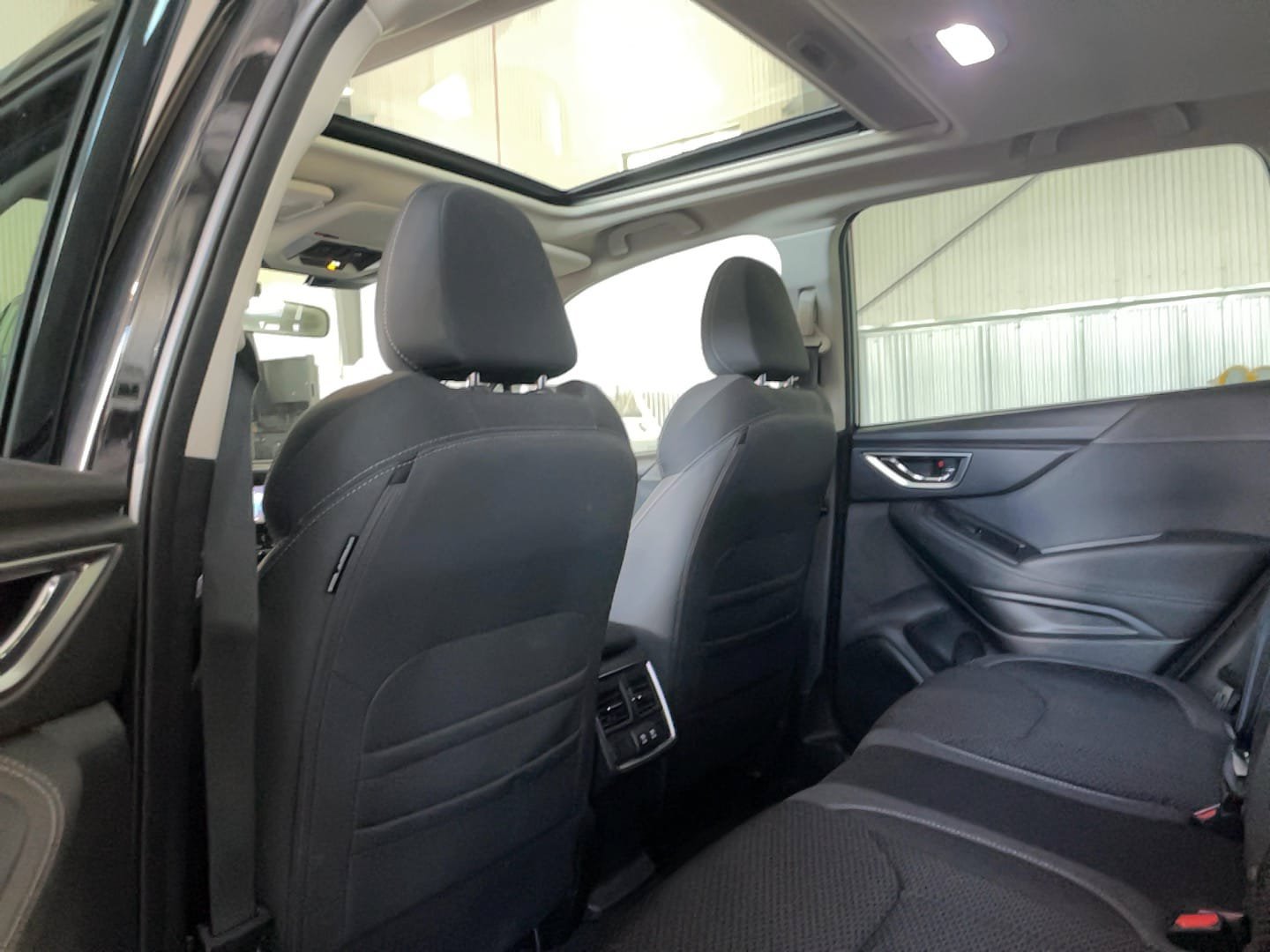 Used 2023 Subaru Forester Premium AWD/4WD image 6