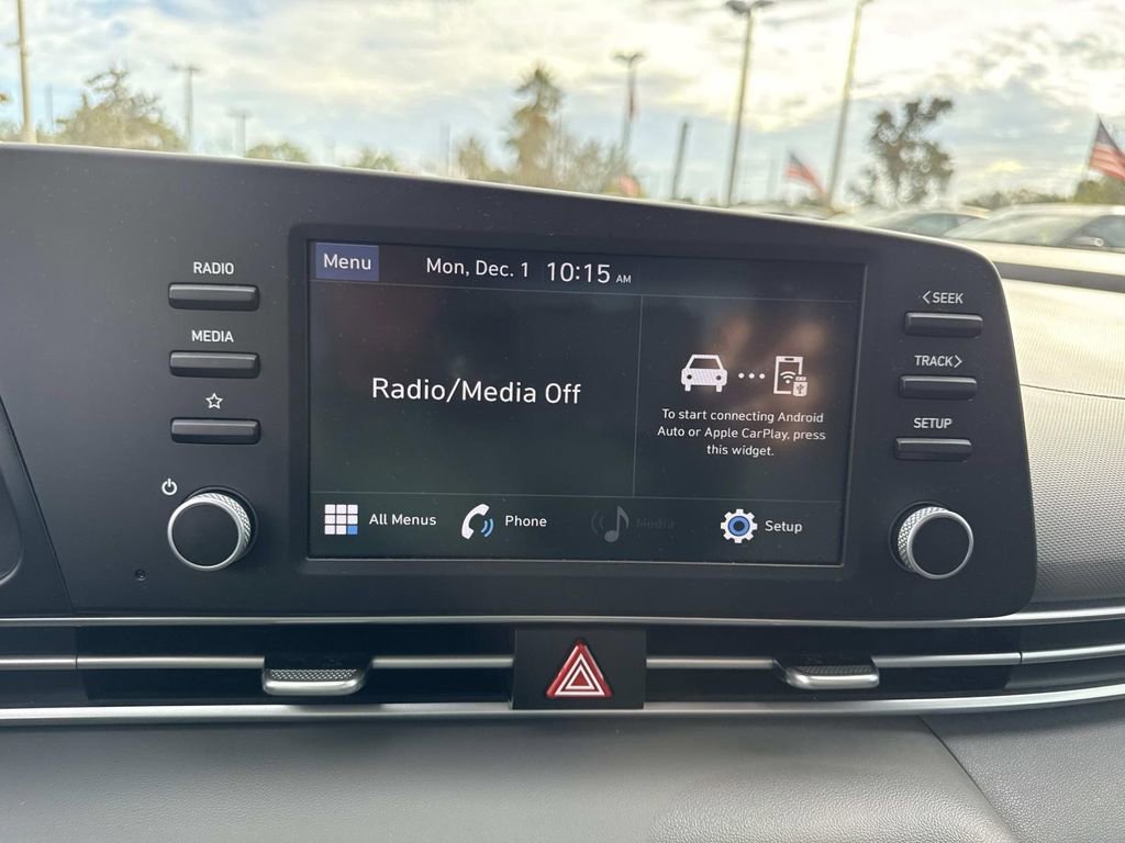 Used 2023 Hyundai Elantra SE image 22