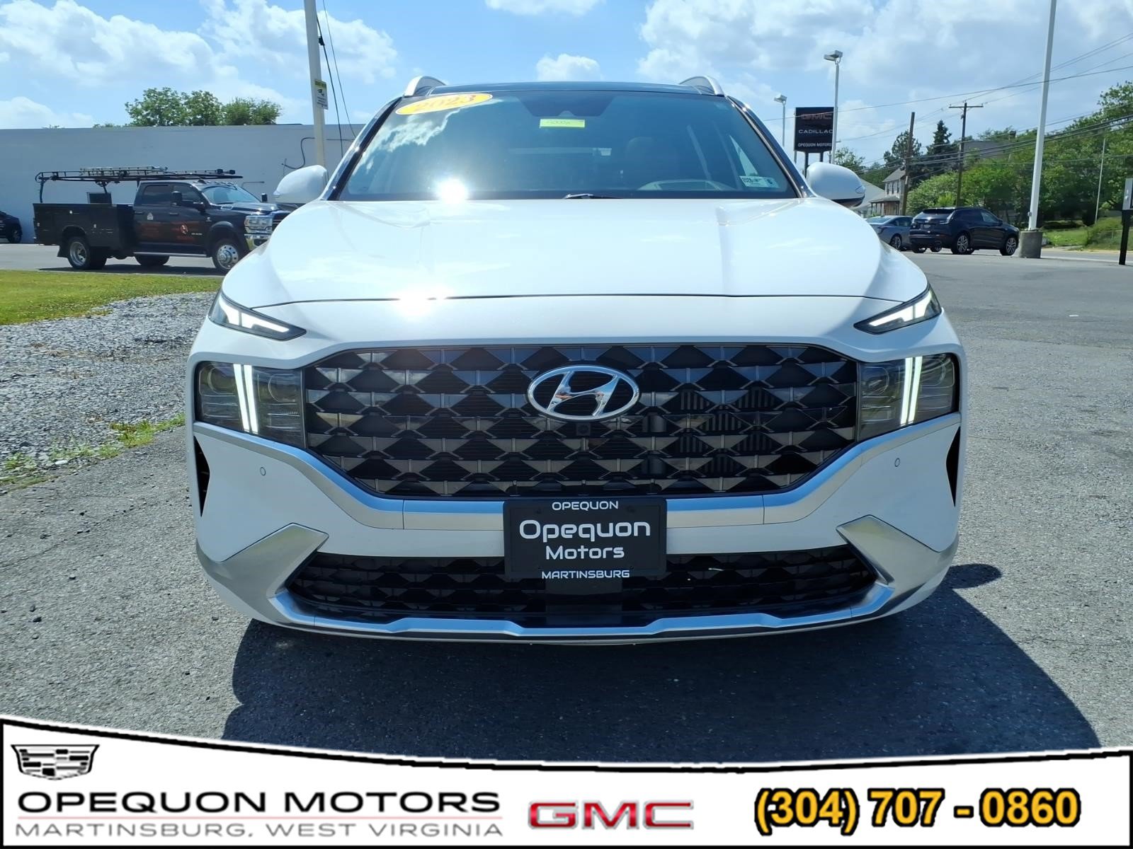 Used 2023 Hyundai Santa Fe Calligraphy AWD/4WD image 2
