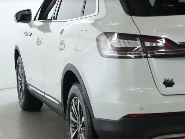 Certified 2023 Lincoln Nautilus AWD image 40