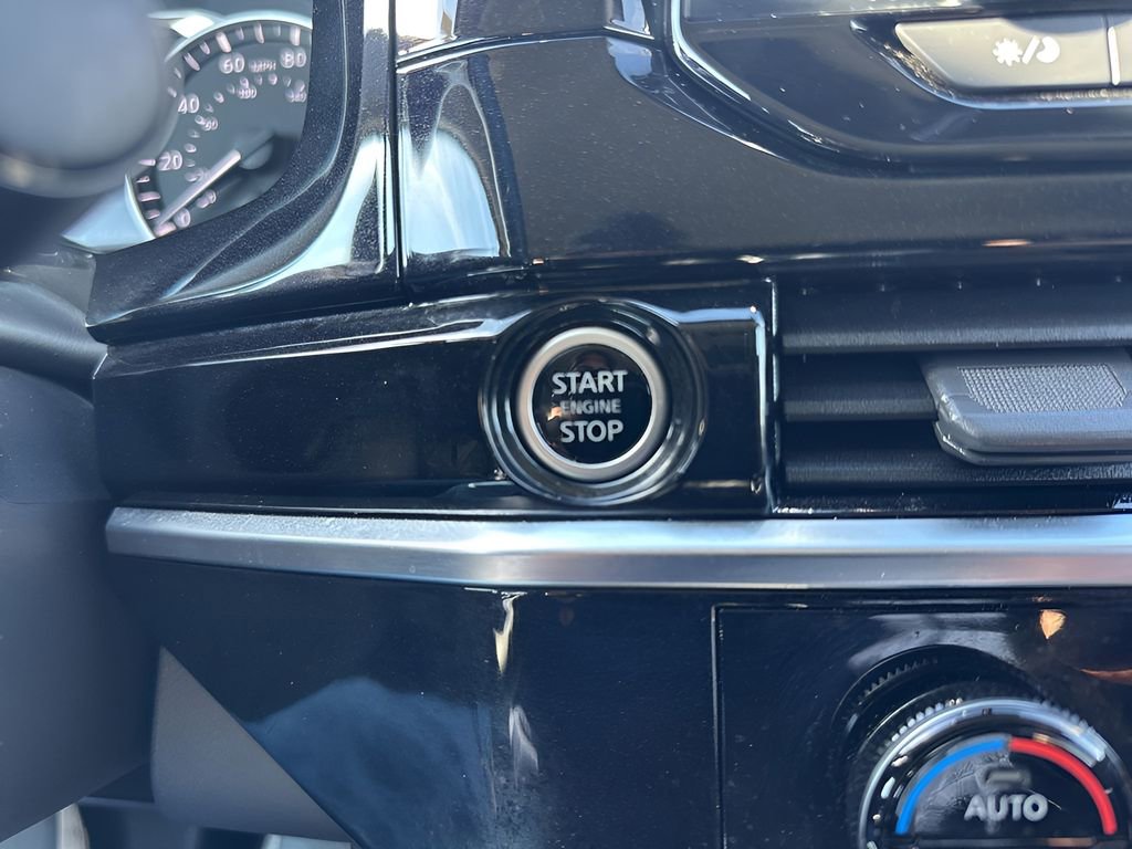 Used 2022 Nissan Pathfinder S image 20