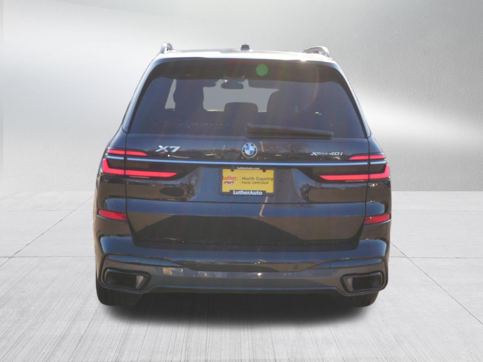 Used 2023 BMW X7 xDrive40i w/ Executive Package image 6