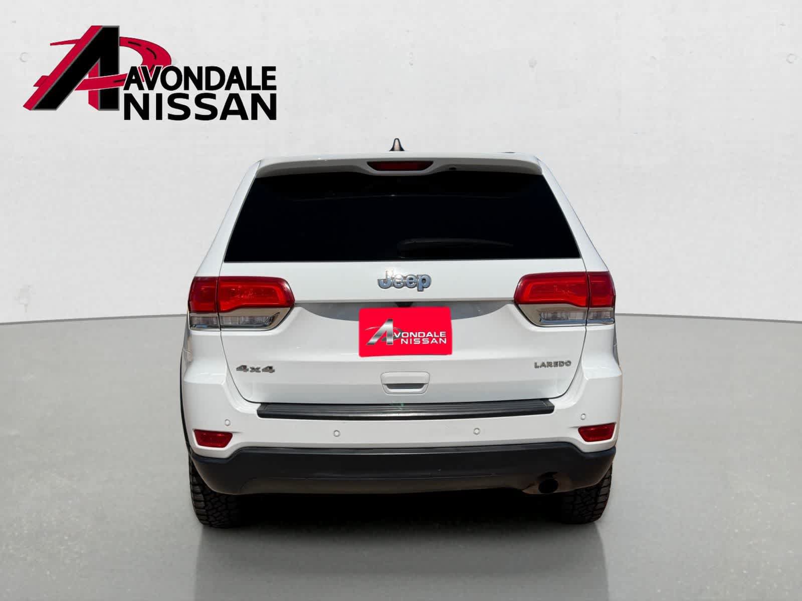 Used 2018 Jeep Grand Cherokee Laredo AWD/4WD image 5
