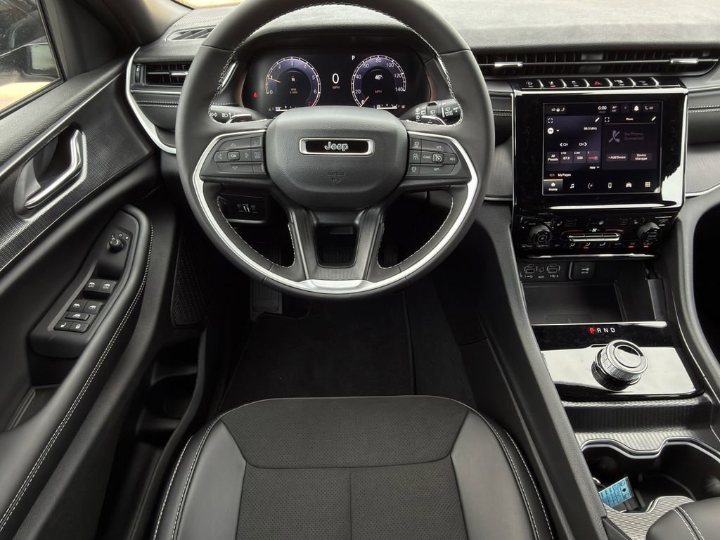 New 2025 Jeep Grand Cherokee L Altitude AWD/4WD image 11