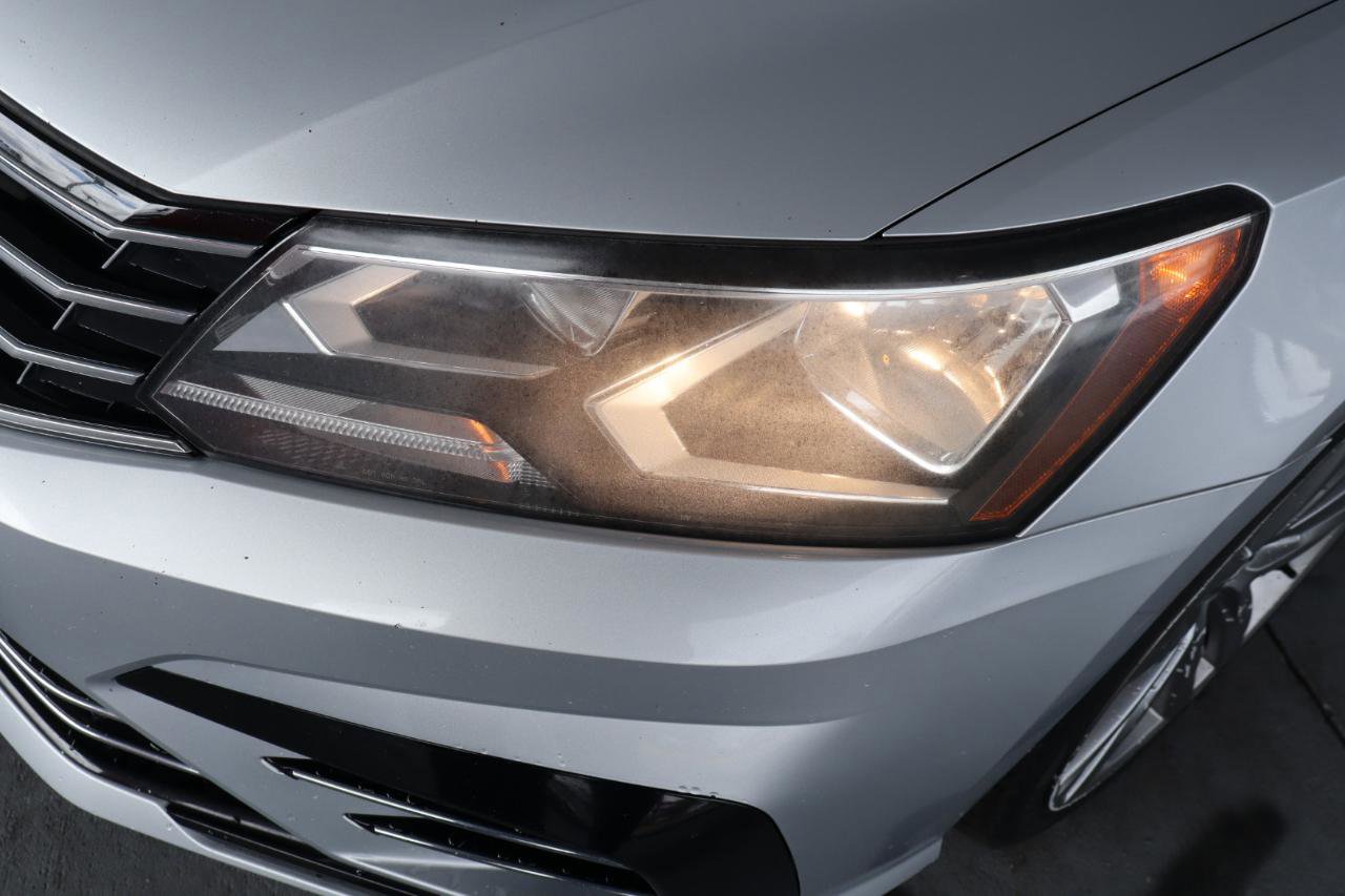 Used 2017 Volkswagen Passat 1.8T R-Line image 49