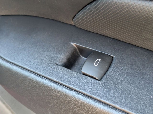 New 2026 Chevrolet Equinox EV LT image 36